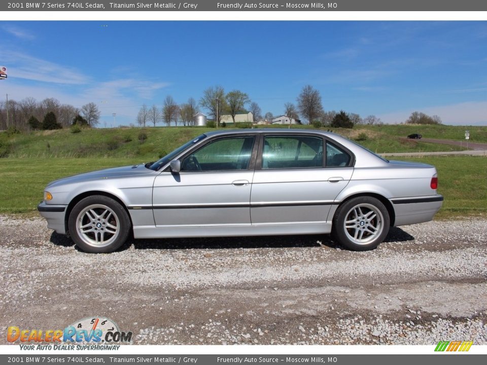 2001 BMW 7 Series 740iL Sedan Titanium Silver Metallic / Grey Photo #1