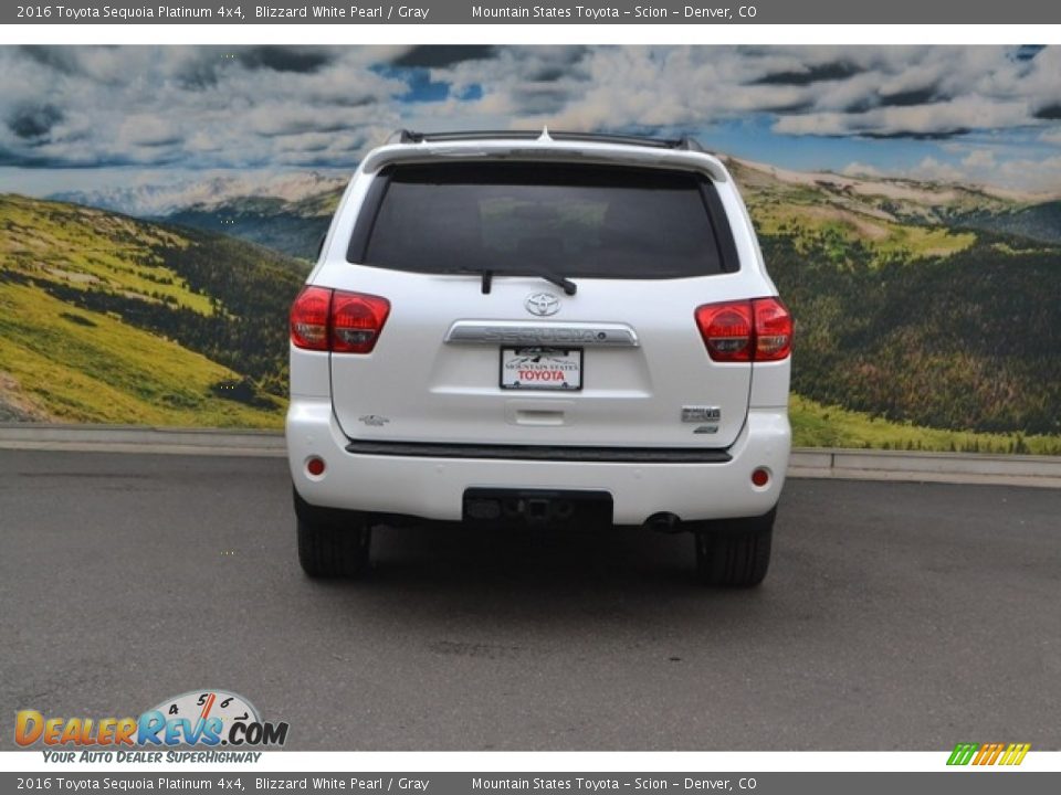 2016 Toyota Sequoia Platinum 4x4 Blizzard White Pearl / Gray Photo #4