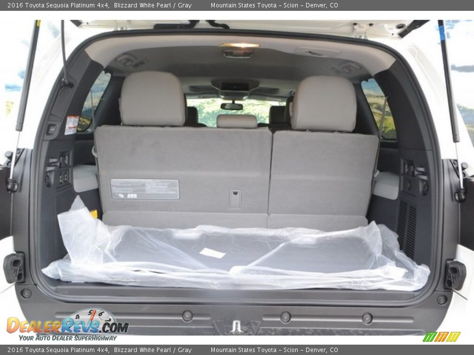 2016 Toyota Sequoia Platinum 4x4 Blizzard White Pearl / Gray Photo #9