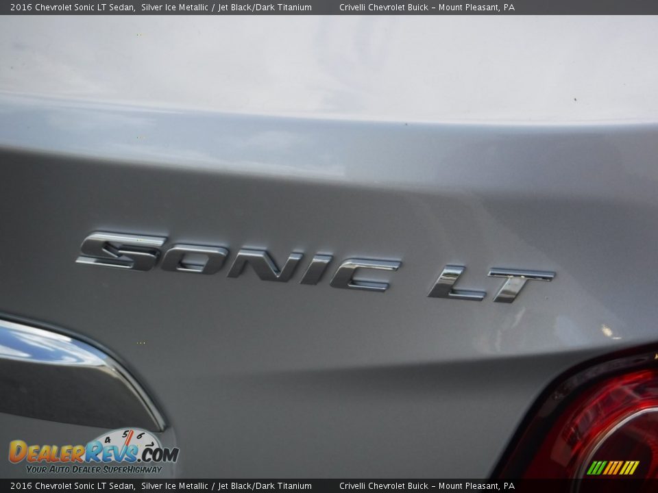 2016 Chevrolet Sonic LT Sedan Silver Ice Metallic / Jet Black/Dark Titanium Photo #7