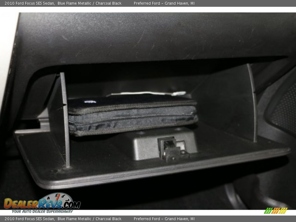 2010 Ford Focus SES Sedan Blue Flame Metallic / Charcoal Black Photo #22