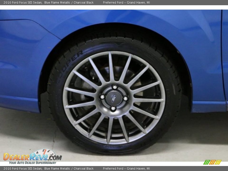 2010 Ford Focus SES Sedan Blue Flame Metallic / Charcoal Black Photo #30