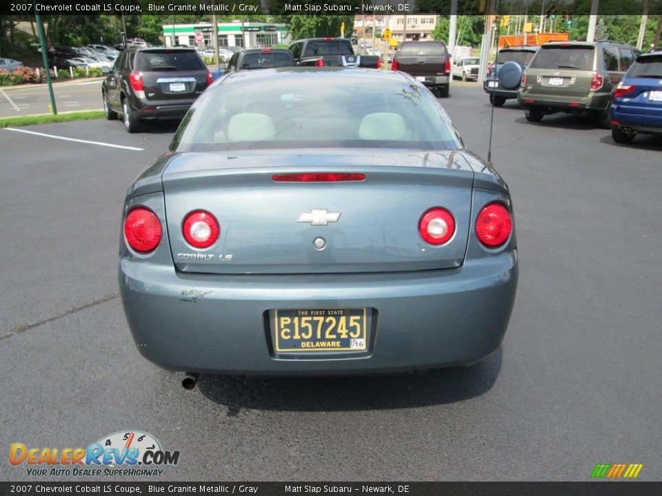 2007 Chevrolet Cobalt LS Coupe Blue Granite Metallic / Gray Photo #7