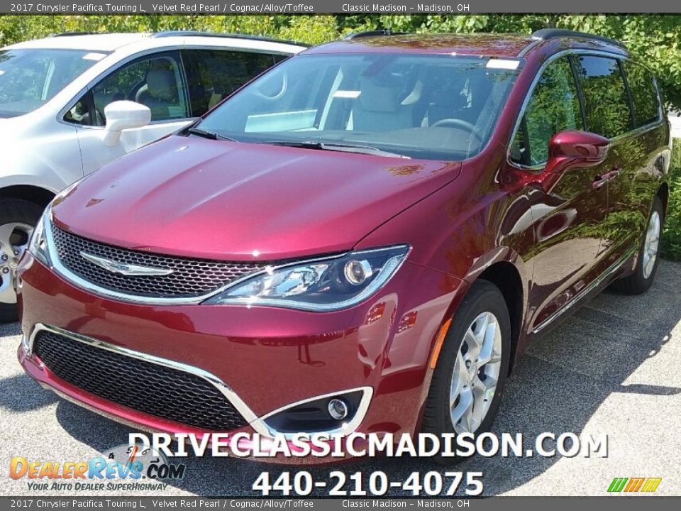 2017 Chrysler Pacifica Touring L Velvet Red Pearl / Cognac/Alloy/Toffee Photo #1
