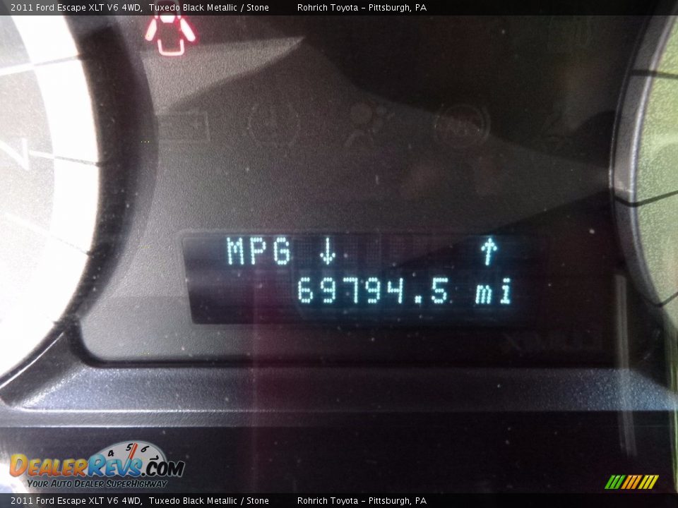 2011 Ford Escape XLT V6 4WD Tuxedo Black Metallic / Stone Photo #25