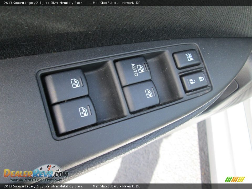 2013 Subaru Legacy 2.5i Ice Silver Metallic / Black Photo #14