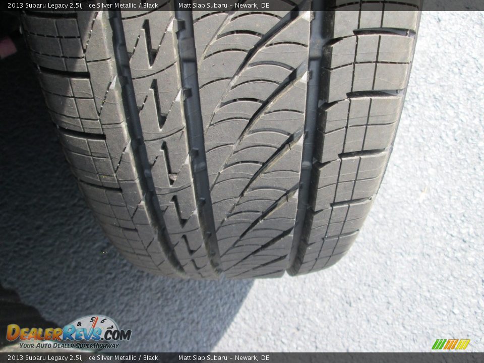 2013 Subaru Legacy 2.5i Ice Silver Metallic / Black Photo #22