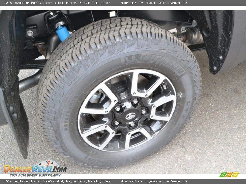 2016 Toyota Tundra SR5 CrewMax 4x4 Magnetic Gray Metallic / Black Photo #9