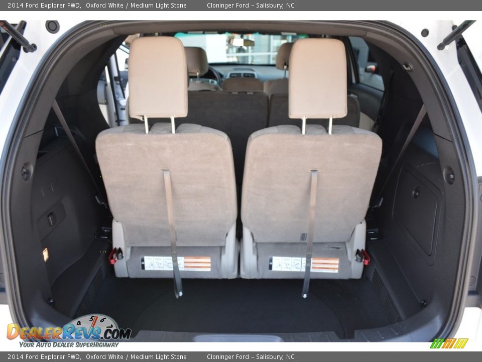 2014 Ford Explorer FWD Oxford White / Medium Light Stone Photo #12