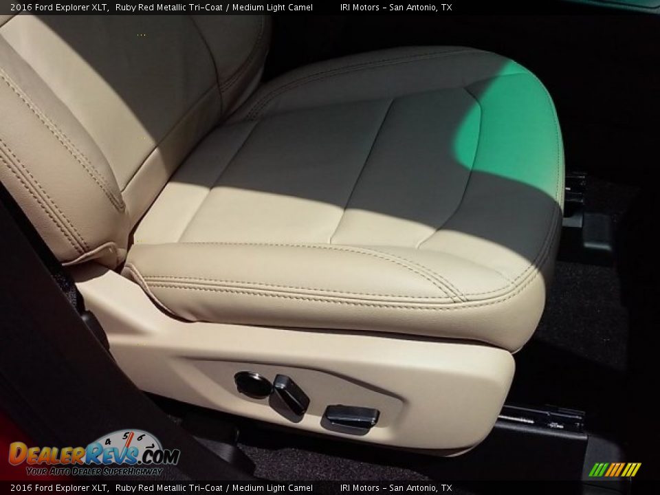 2016 Ford Explorer XLT Ruby Red Metallic Tri-Coat / Medium Light Camel Photo #17