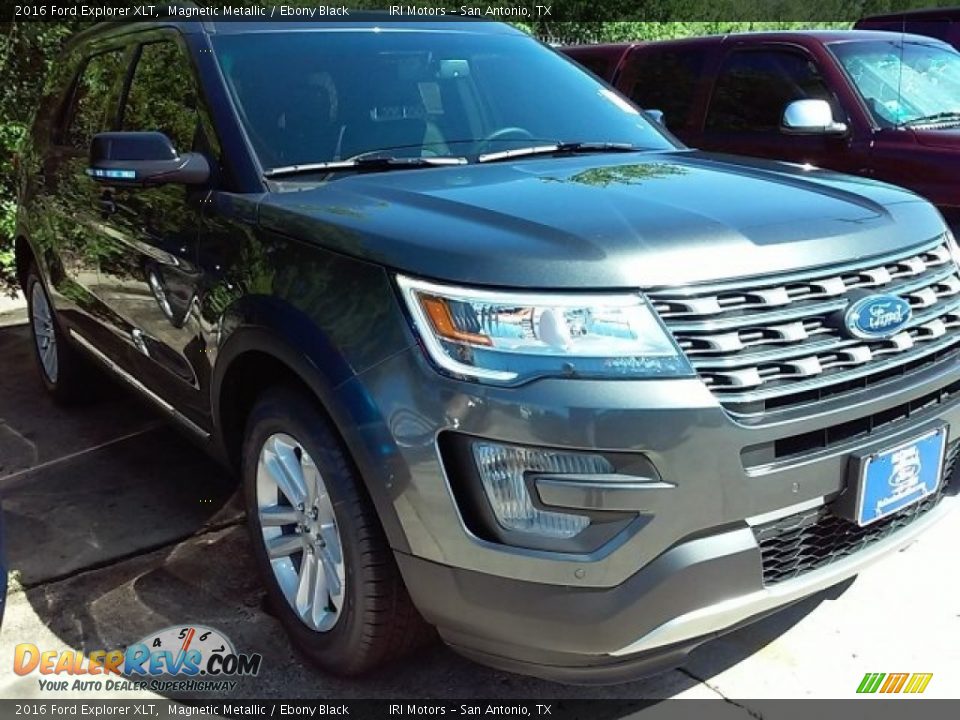2016 Ford Explorer XLT Magnetic Metallic / Ebony Black Photo #1