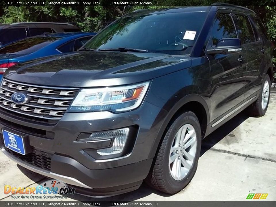2016 Ford Explorer XLT Magnetic Metallic / Ebony Black Photo #5