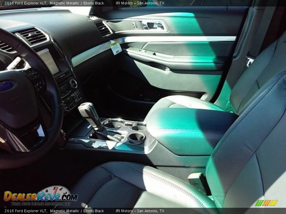 2016 Ford Explorer XLT Magnetic Metallic / Ebony Black Photo #10