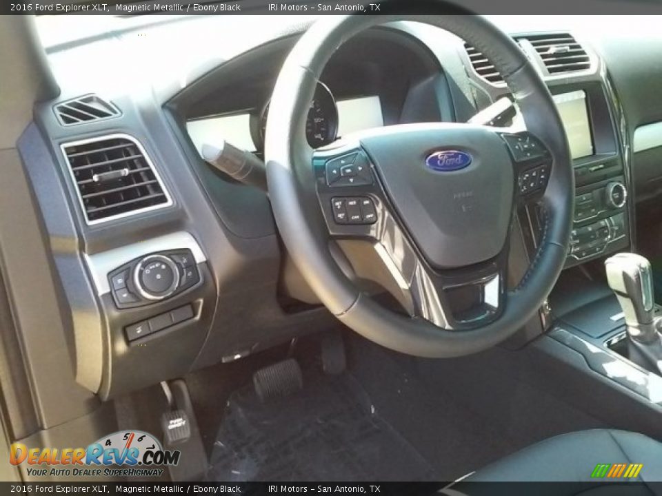 2016 Ford Explorer XLT Magnetic Metallic / Ebony Black Photo #12
