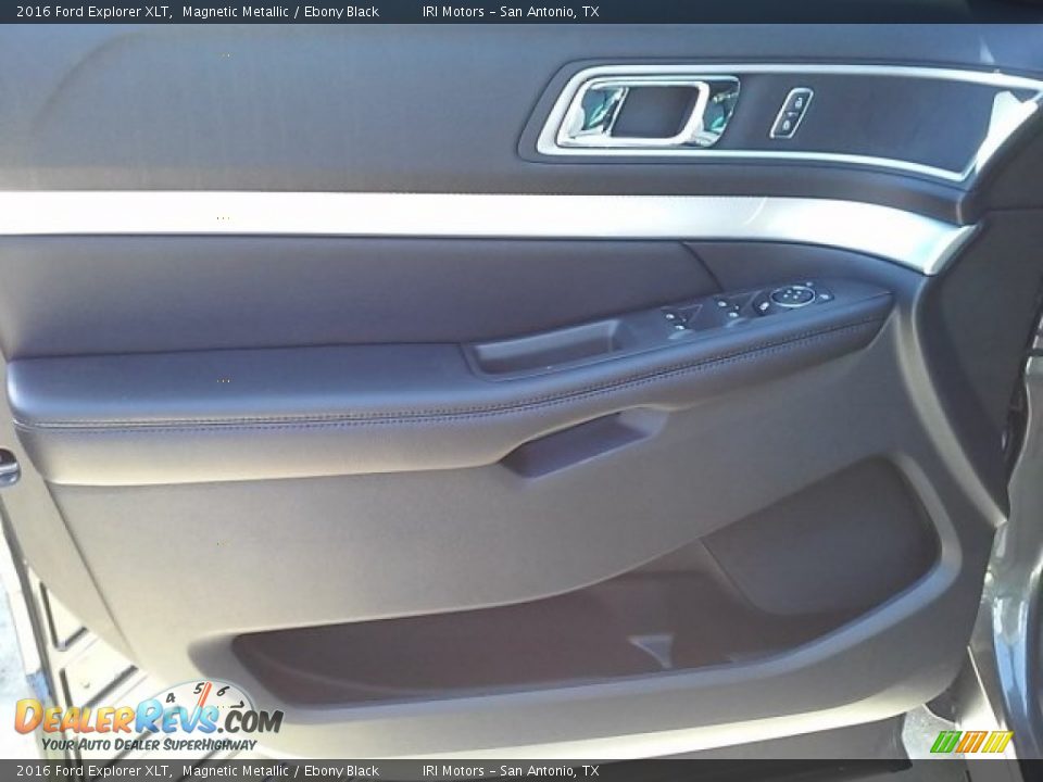 2016 Ford Explorer XLT Magnetic Metallic / Ebony Black Photo #14