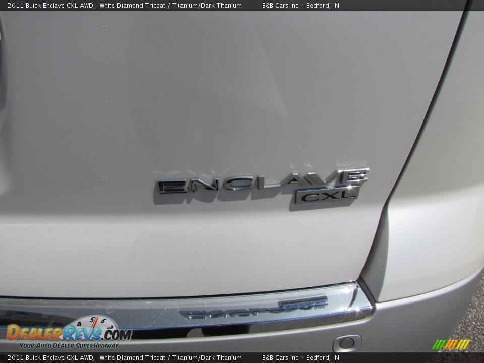 2011 Buick Enclave CXL AWD White Diamond Tricoat / Titanium/Dark Titanium Photo #9
