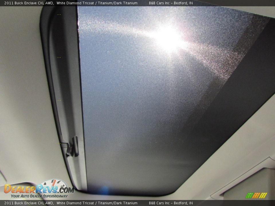 2011 Buick Enclave CXL AWD White Diamond Tricoat / Titanium/Dark Titanium Photo #20