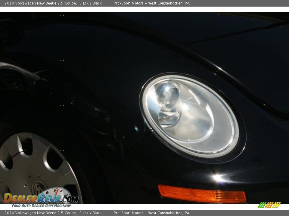 2010 Volkswagen New Beetle 2.5 Coupe Black / Black Photo #4