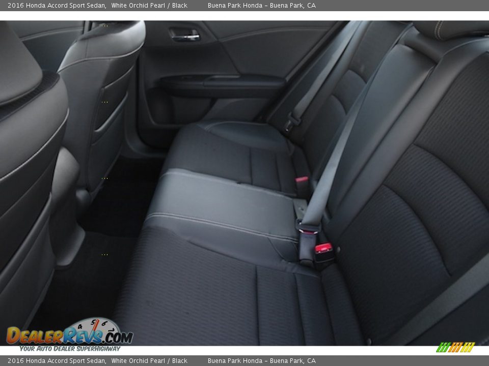 2016 Honda Accord Sport Sedan White Orchid Pearl / Black Photo #11