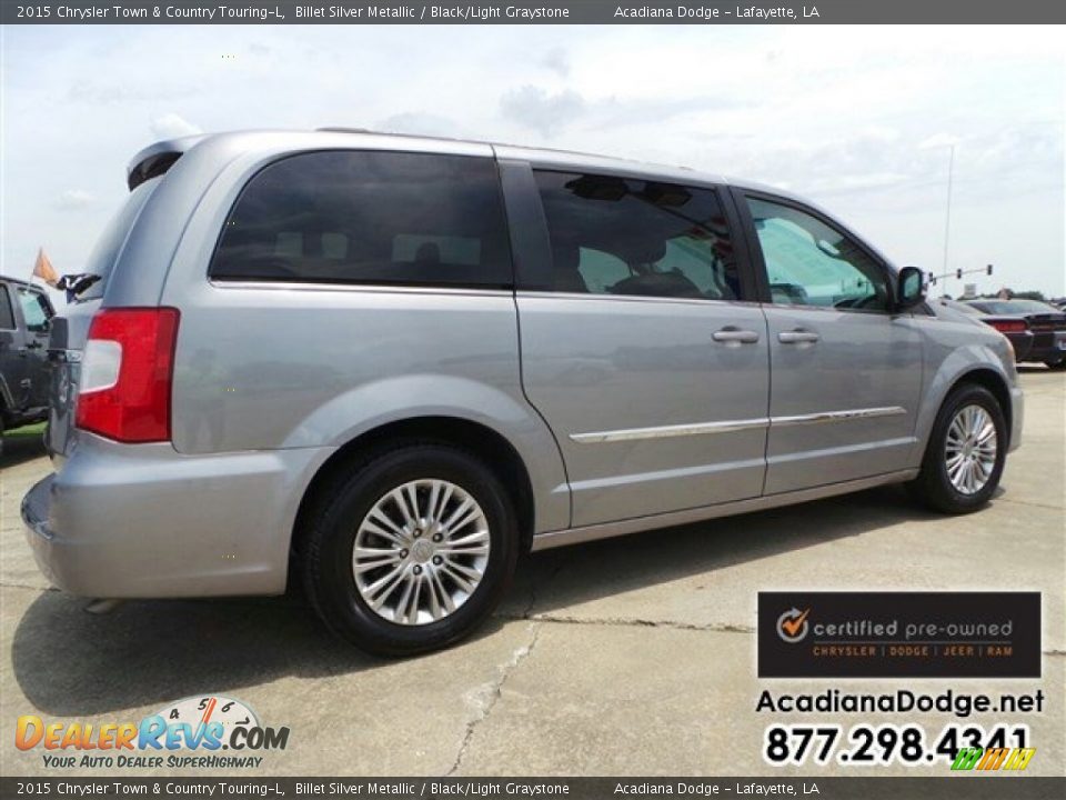 2015 Chrysler Town & Country Touring-L Billet Silver Metallic / Black/Light Graystone Photo #9