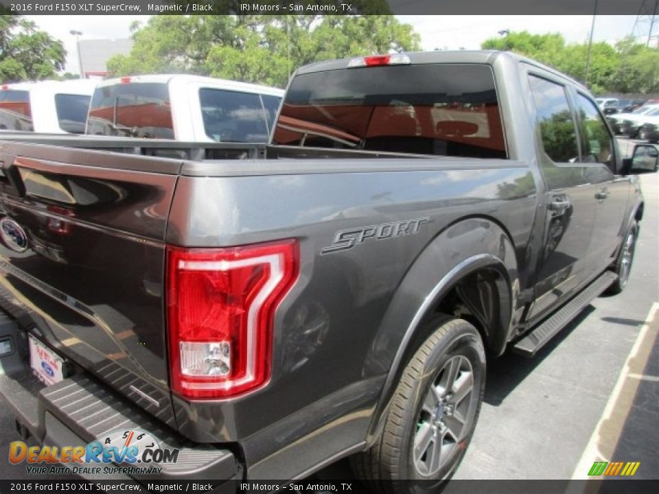 2016 Ford F150 XLT SuperCrew Magnetic / Black Photo #8