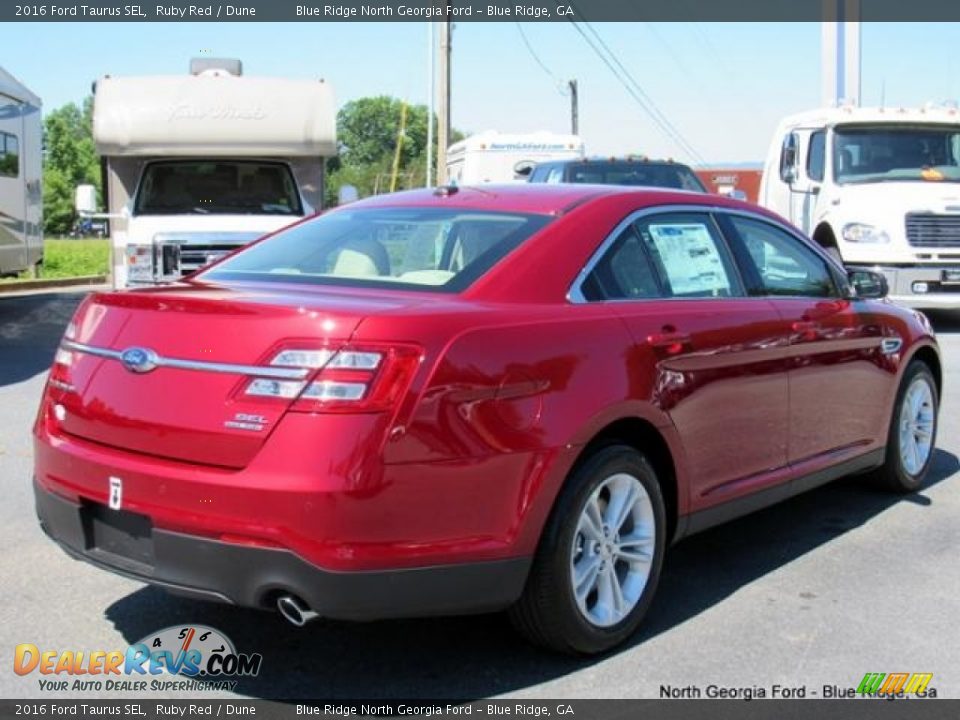 2016 Ford Taurus SEL Ruby Red / Dune Photo #5