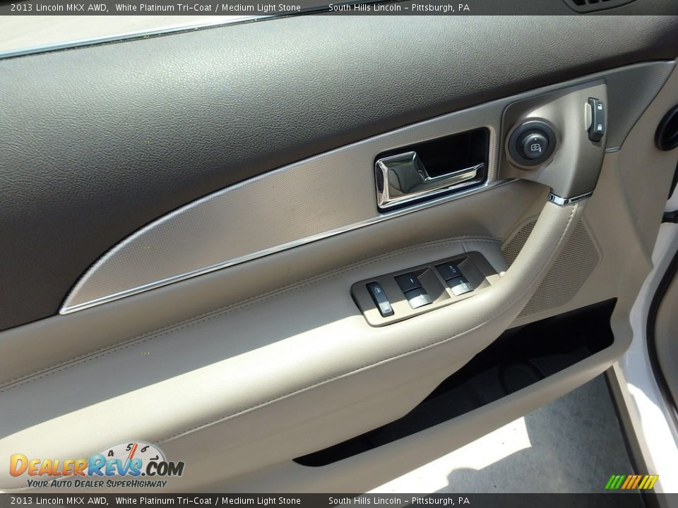 2013 Lincoln MKX AWD White Platinum Tri-Coat / Medium Light Stone Photo #19