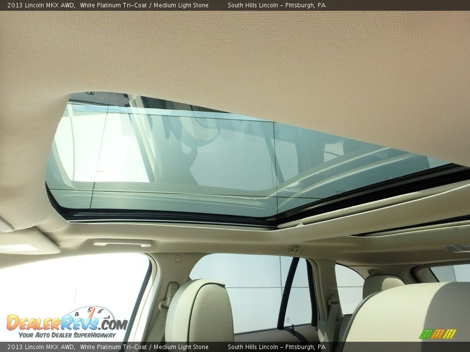 2013 Lincoln MKX AWD White Platinum Tri-Coat / Medium Light Stone Photo #20