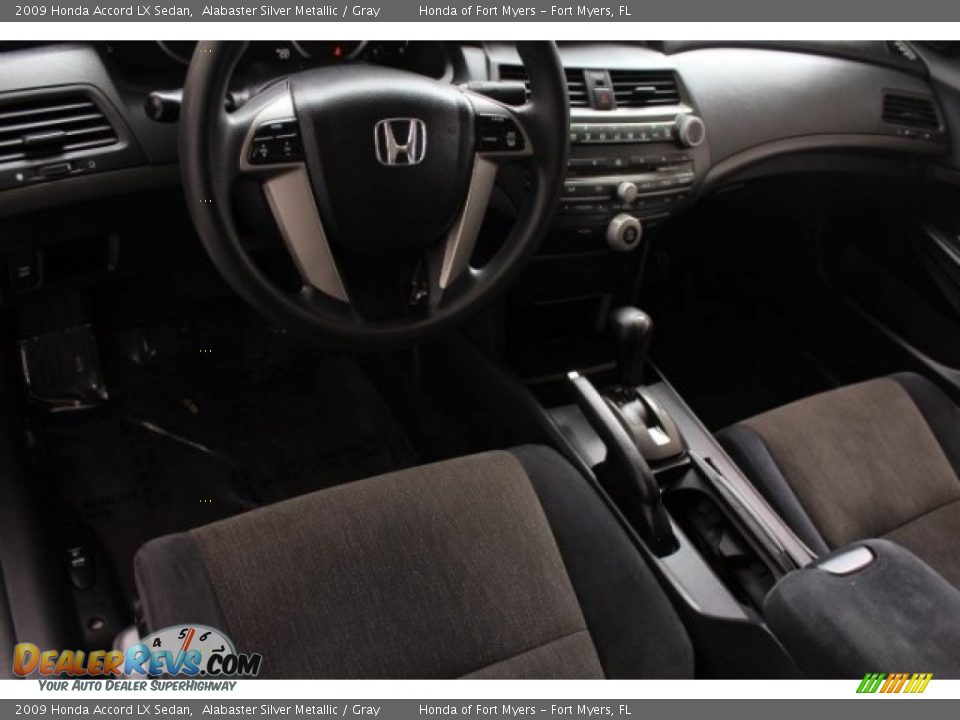 2009 Honda Accord LX Sedan Alabaster Silver Metallic / Gray Photo #10