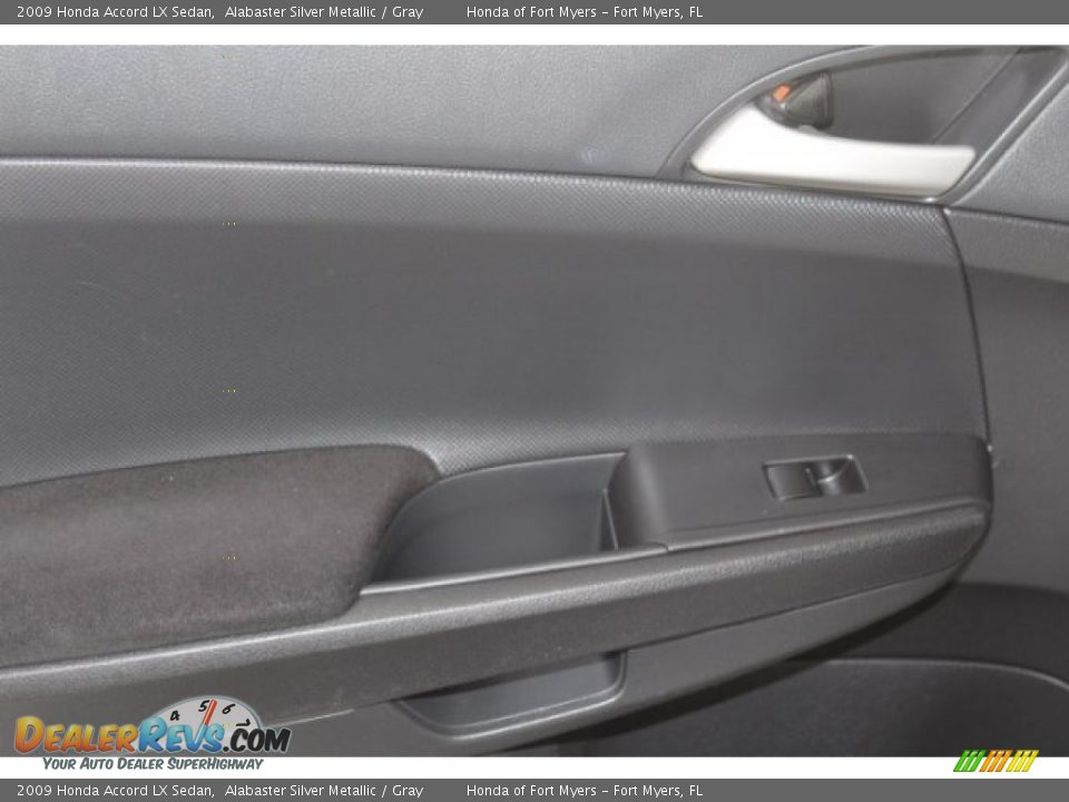 2009 Honda Accord LX Sedan Alabaster Silver Metallic / Gray Photo #21