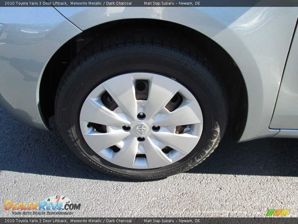2010 Toyota Yaris 3 Door Liftback Meteorite Metallic / Dark Charcoal Photo #17