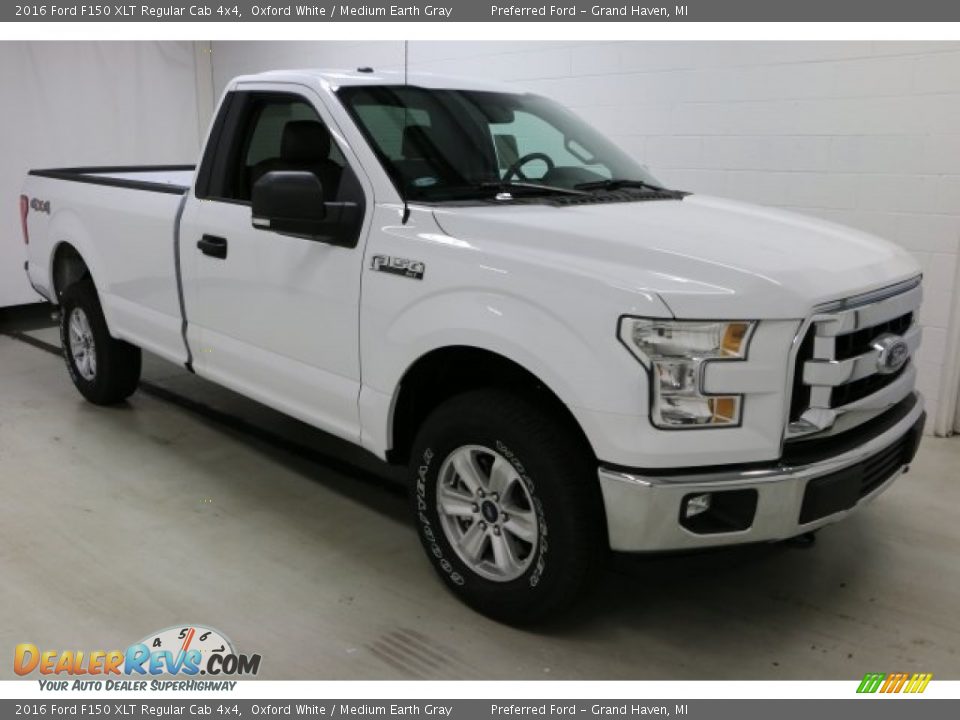 2016 Ford F150 XLT Regular Cab 4x4 Oxford White / Medium Earth Gray Photo #4