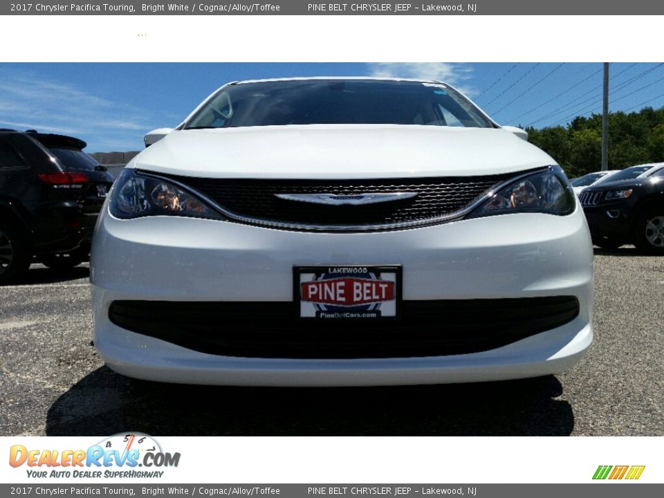 2017 Chrysler Pacifica Touring Bright White / Cognac/Alloy/Toffee Photo #2