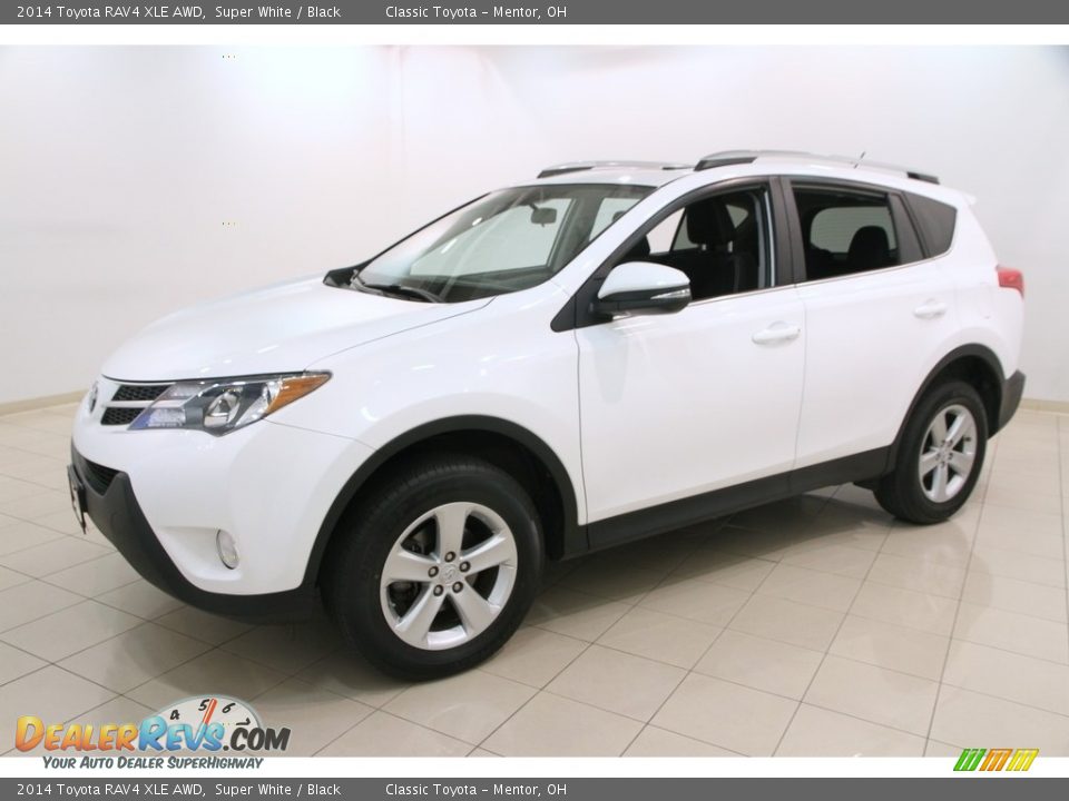 2014 Toyota RAV4 XLE AWD Super White / Black Photo #3