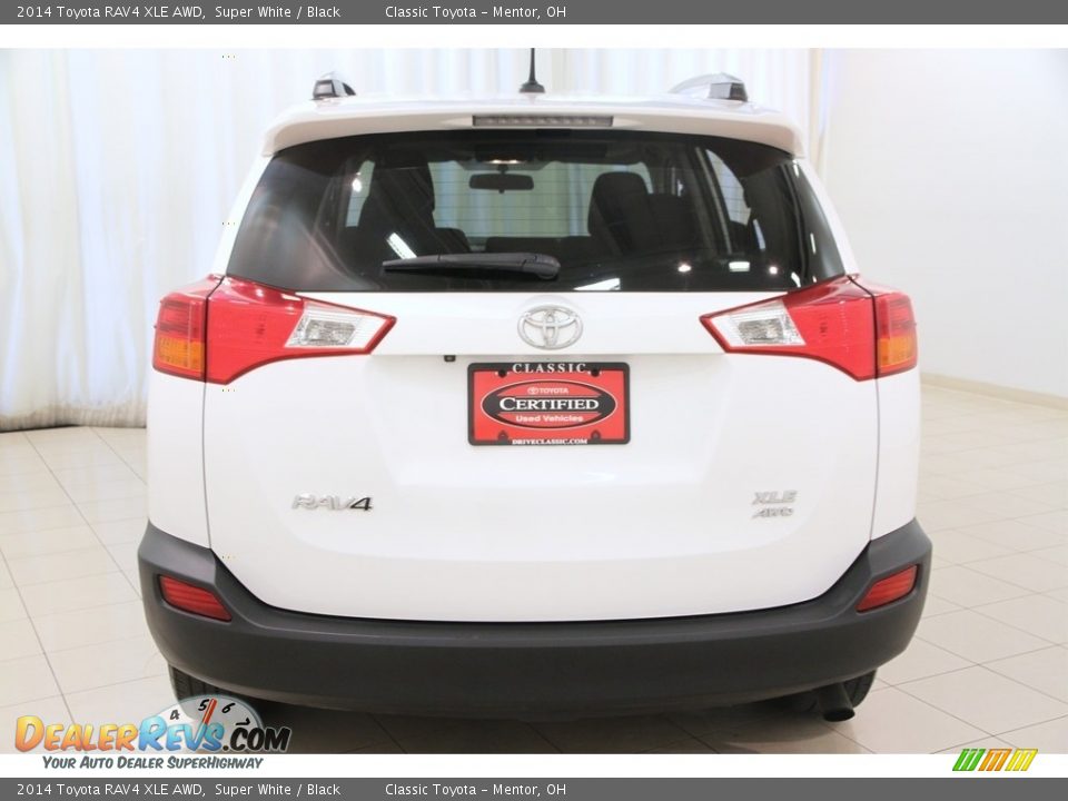 2014 Toyota RAV4 XLE AWD Super White / Black Photo #15