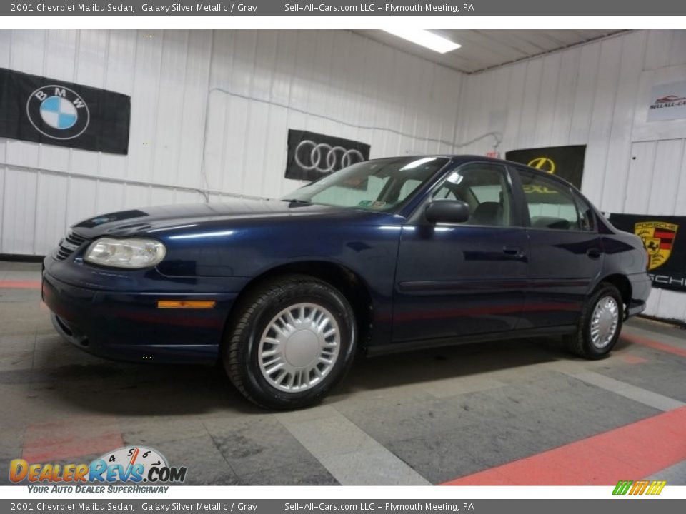 2001 Chevrolet Malibu Sedan Galaxy Silver Metallic / Gray Photo #2