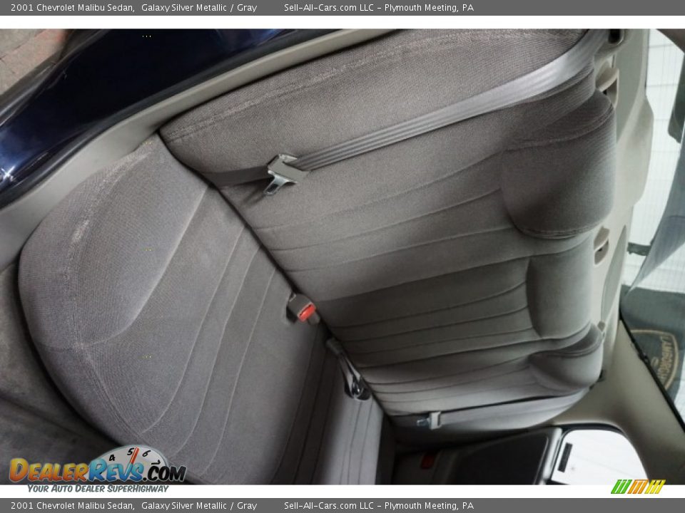 2001 Chevrolet Malibu Sedan Galaxy Silver Metallic / Gray Photo #19