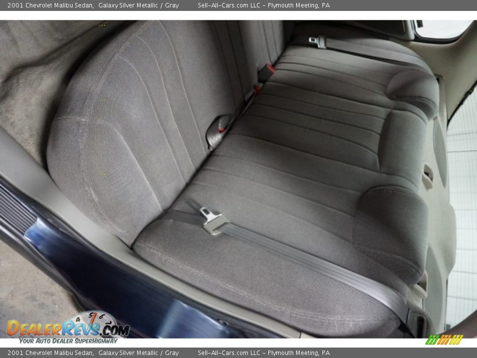 2001 Chevrolet Malibu Sedan Galaxy Silver Metallic / Gray Photo #22