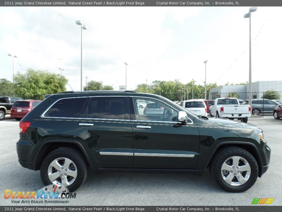 2011 Jeep Grand Cherokee Limited Natural Green Pearl / Black/Light Frost Beige Photo #10