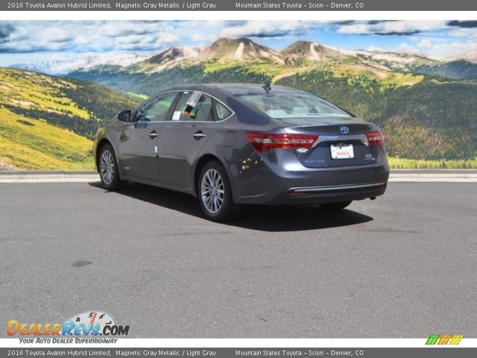 2016 Toyota Avalon Hybrid Limited Magnetic Gray Metallic / Light Gray Photo #3