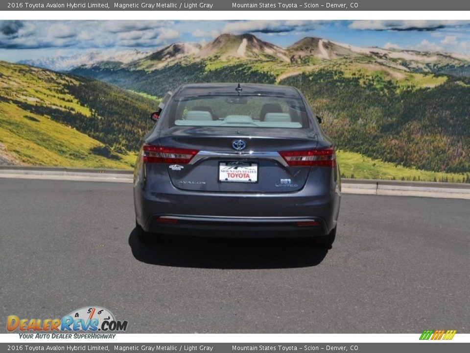 2016 Toyota Avalon Hybrid Limited Magnetic Gray Metallic / Light Gray Photo #4