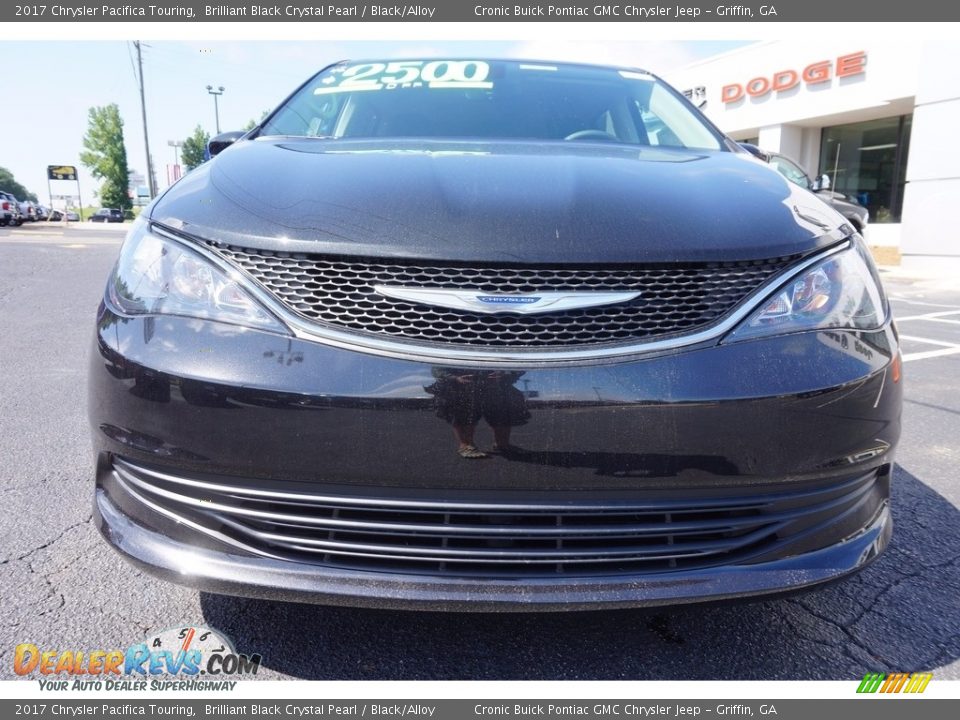 2017 Chrysler Pacifica Touring Brilliant Black Crystal Pearl / Black/Alloy Photo #2