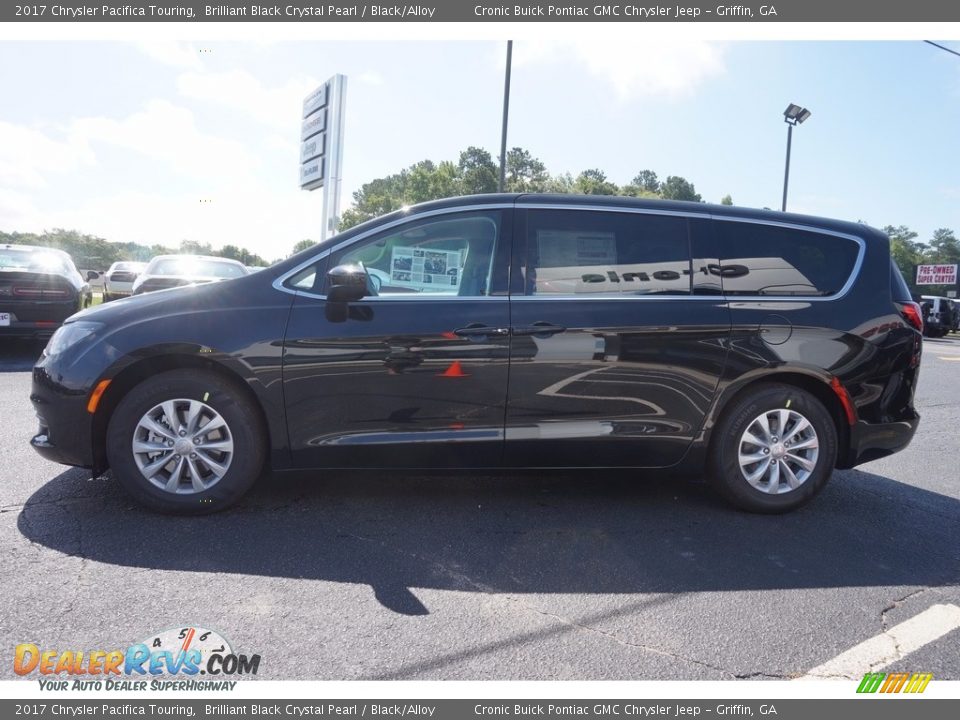 2017 Chrysler Pacifica Touring Brilliant Black Crystal Pearl / Black/Alloy Photo #4