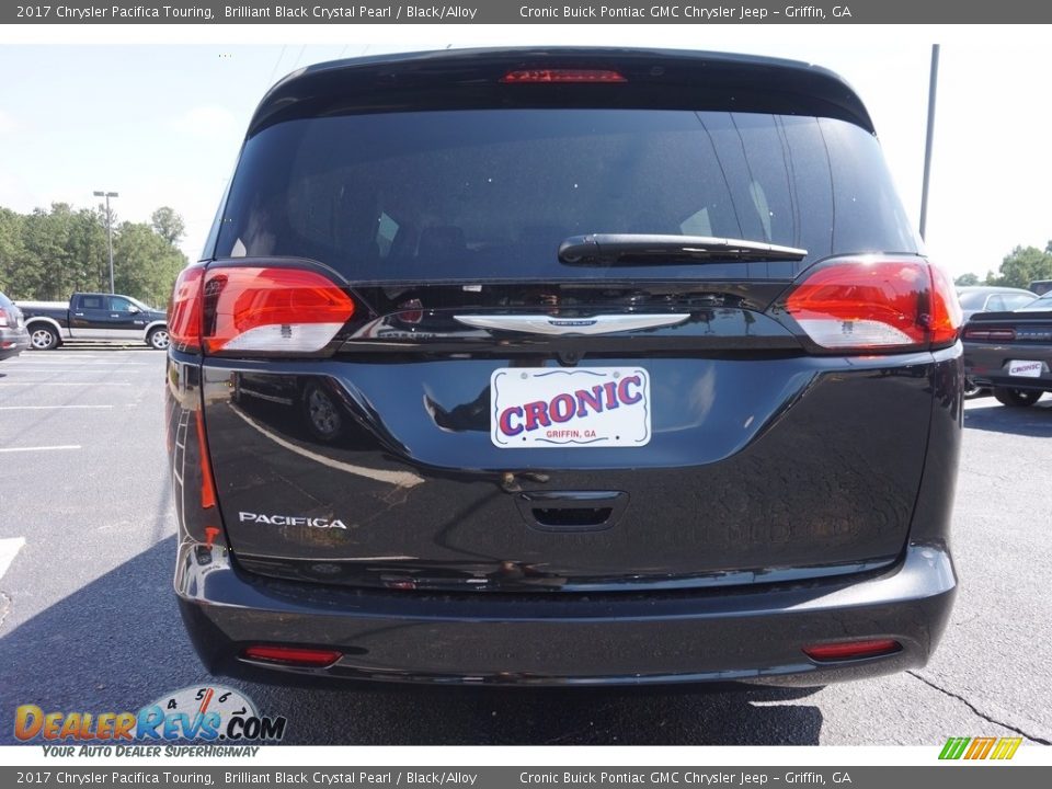2017 Chrysler Pacifica Touring Brilliant Black Crystal Pearl / Black/Alloy Photo #6