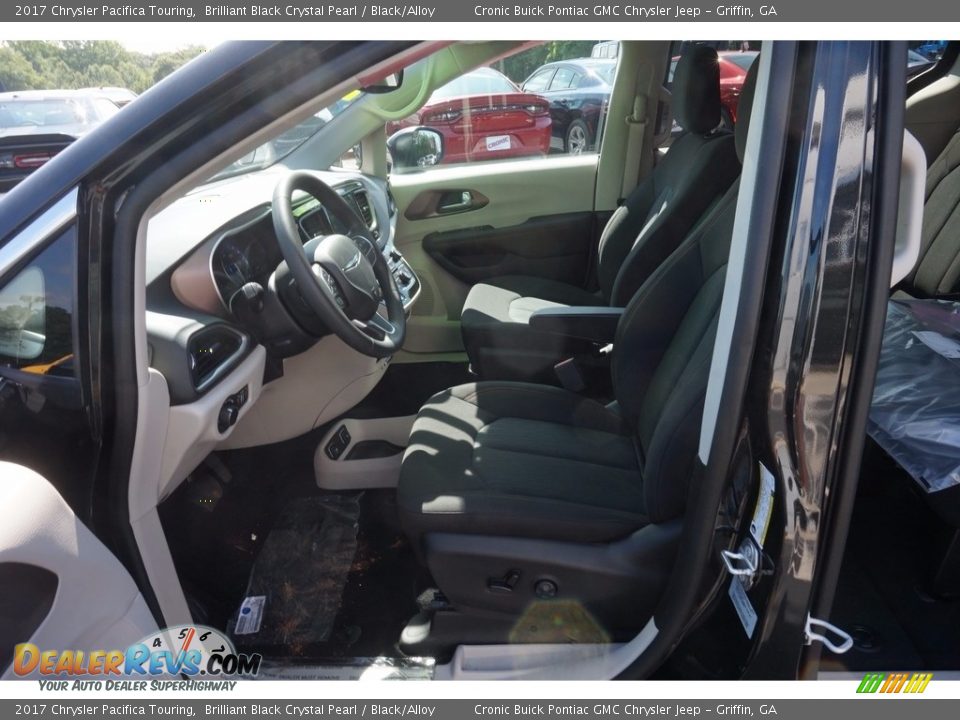 2017 Chrysler Pacifica Touring Brilliant Black Crystal Pearl / Black/Alloy Photo #9