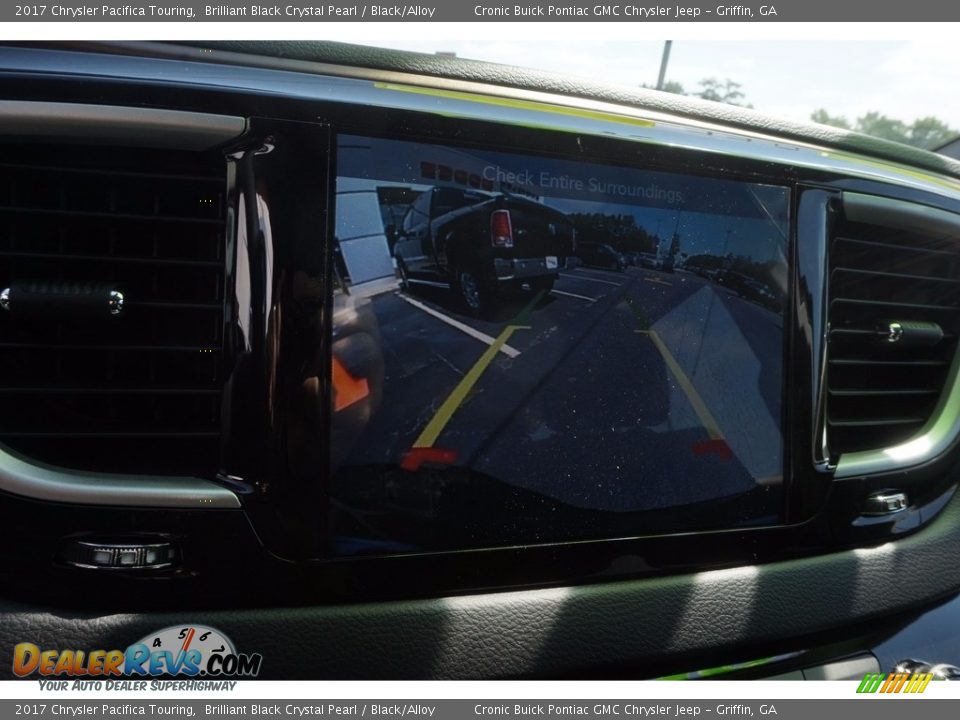 2017 Chrysler Pacifica Touring Brilliant Black Crystal Pearl / Black/Alloy Photo #16