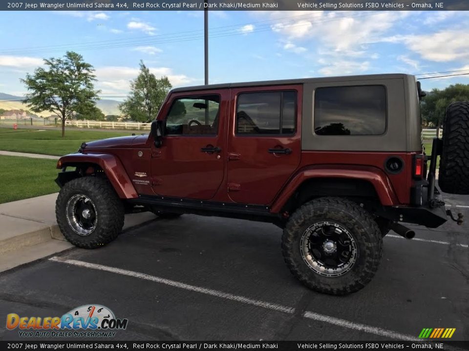 2007 Jeep Wrangler Unlimited Sahara 4x4 Red Rock Crystal Pearl / Dark Khaki/Medium Khaki Photo #4