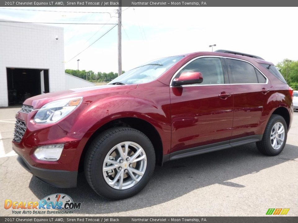 Front 3/4 View of 2017 Chevrolet Equinox LT AWD Photo #1