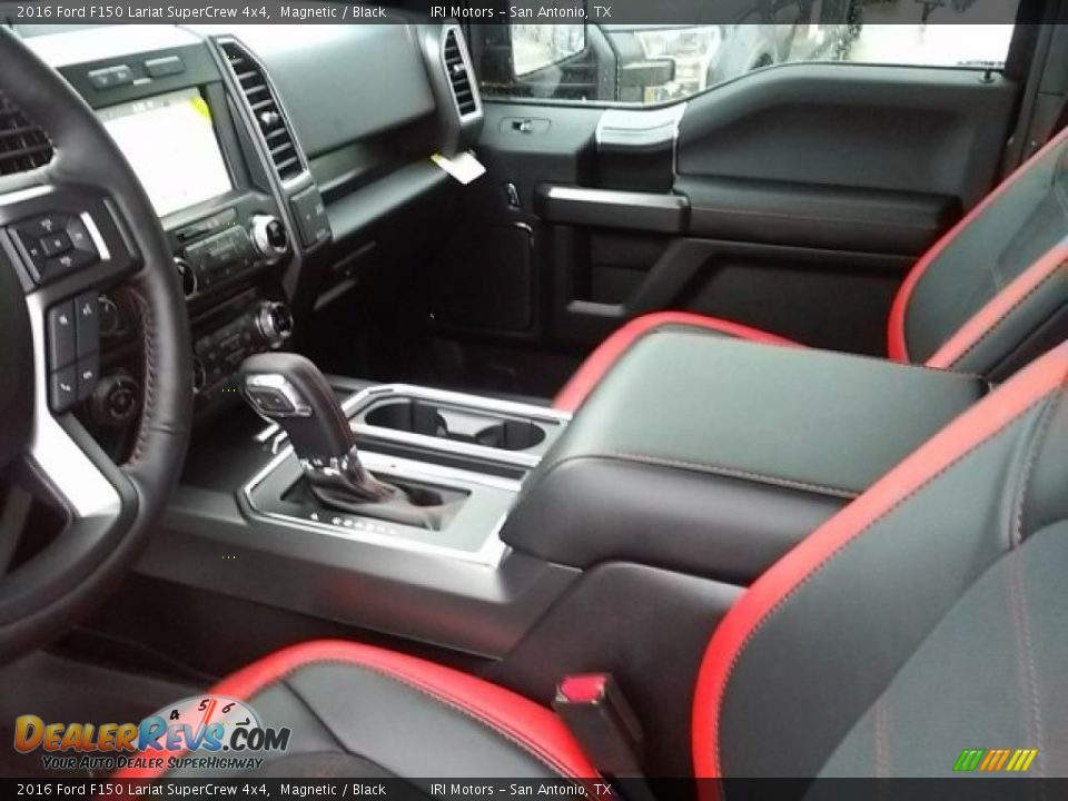 2016 Ford F150 Lariat SuperCrew 4x4 Magnetic / Black Photo #4
