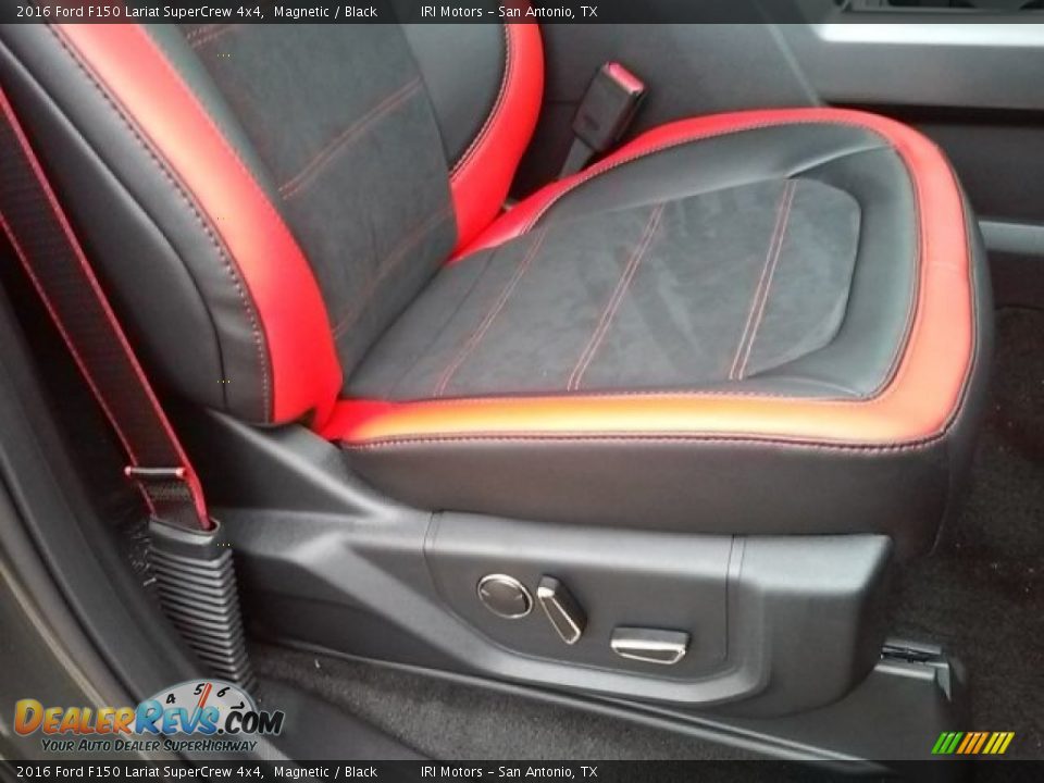 2016 Ford F150 Lariat SuperCrew 4x4 Magnetic / Black Photo #11